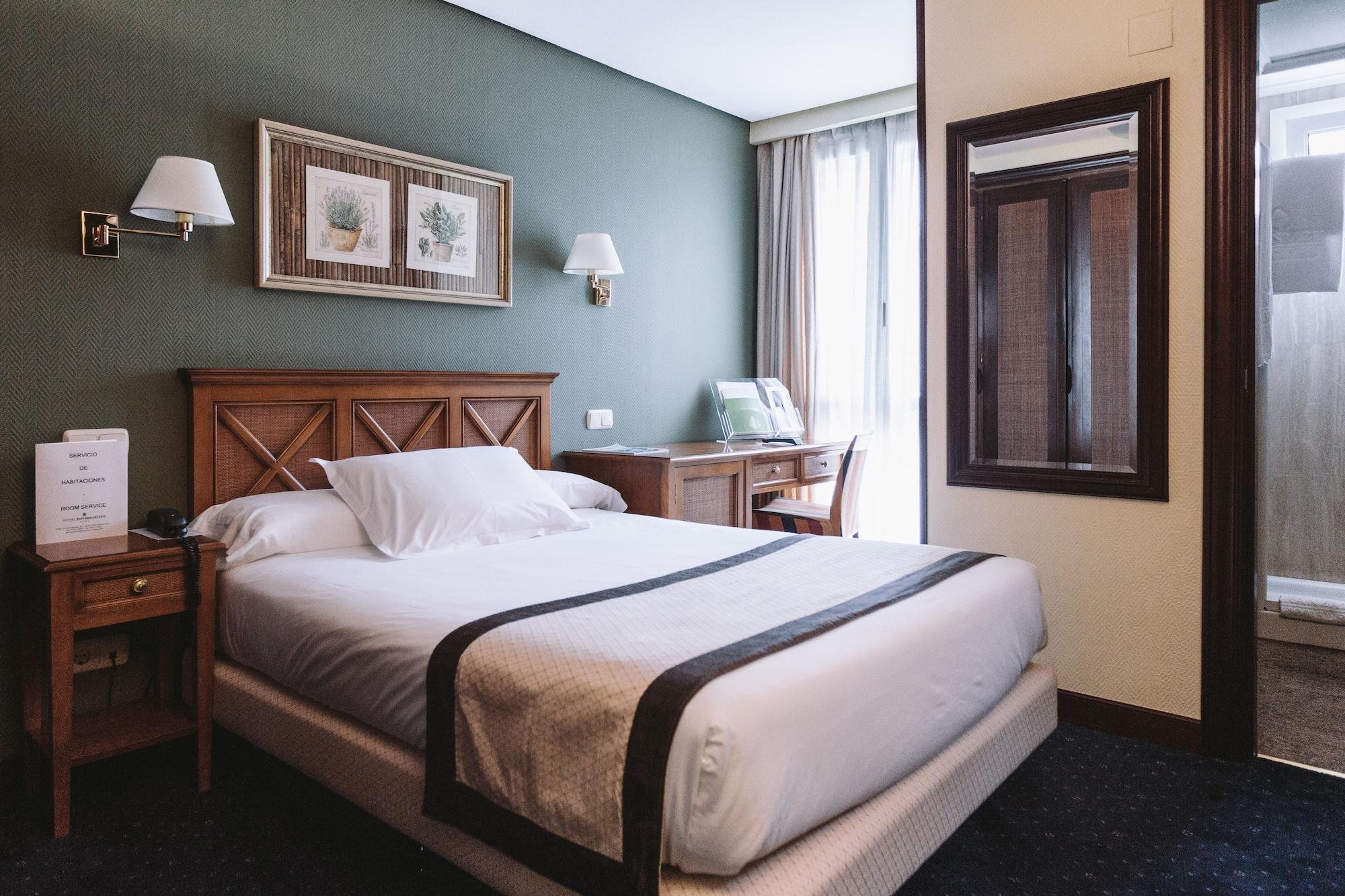 Ilunion Hotel 4*